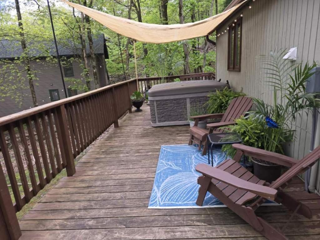 Pocono Mountain View Lake House In Lake Harmony Kültér fotó